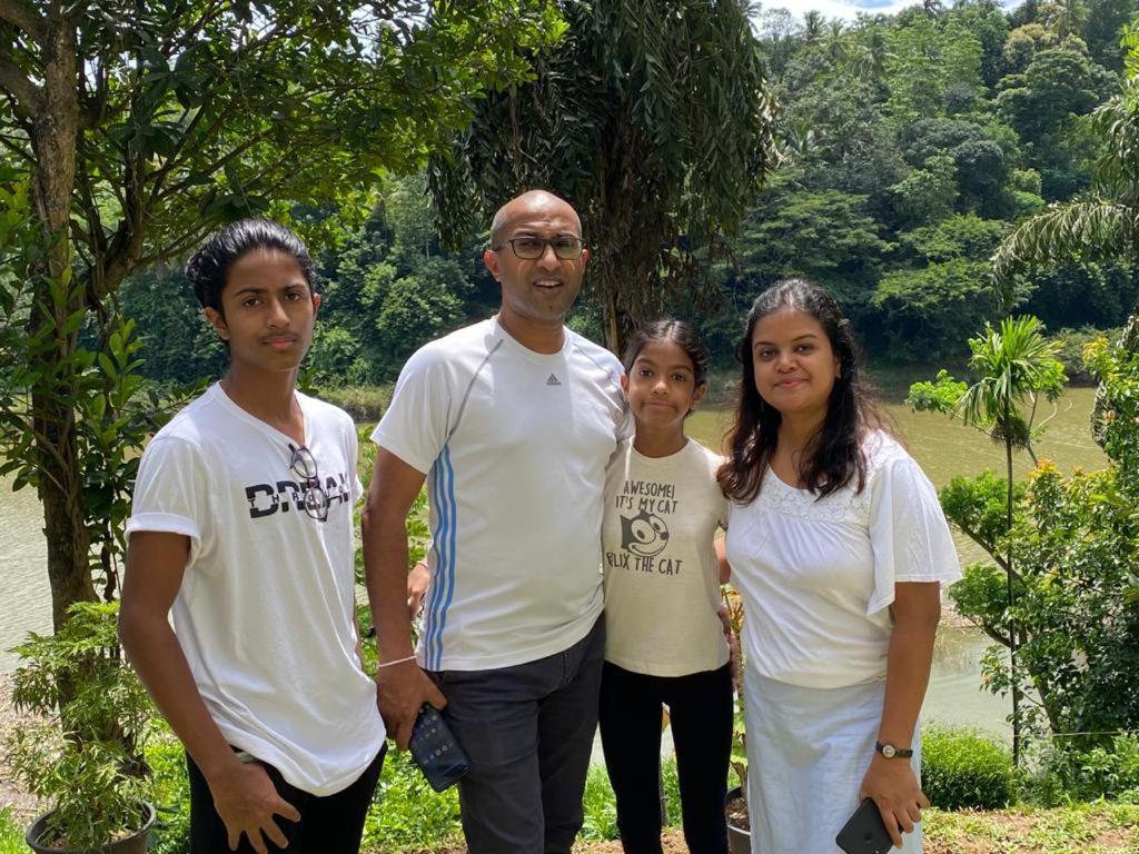 Kandy Rivers Edge Nature Resort Esterno foto