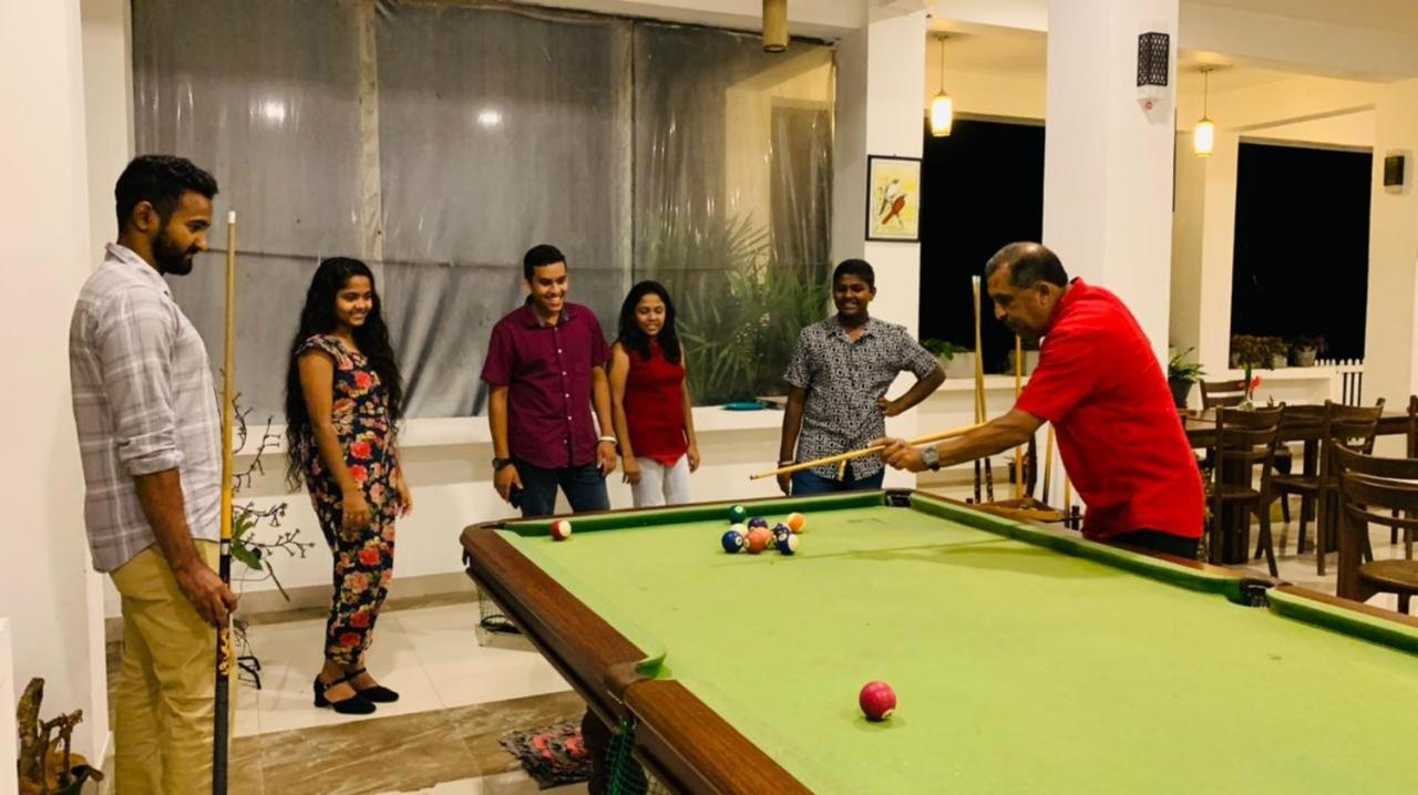 Kandy Rivers Edge Nature Resort Esterno foto