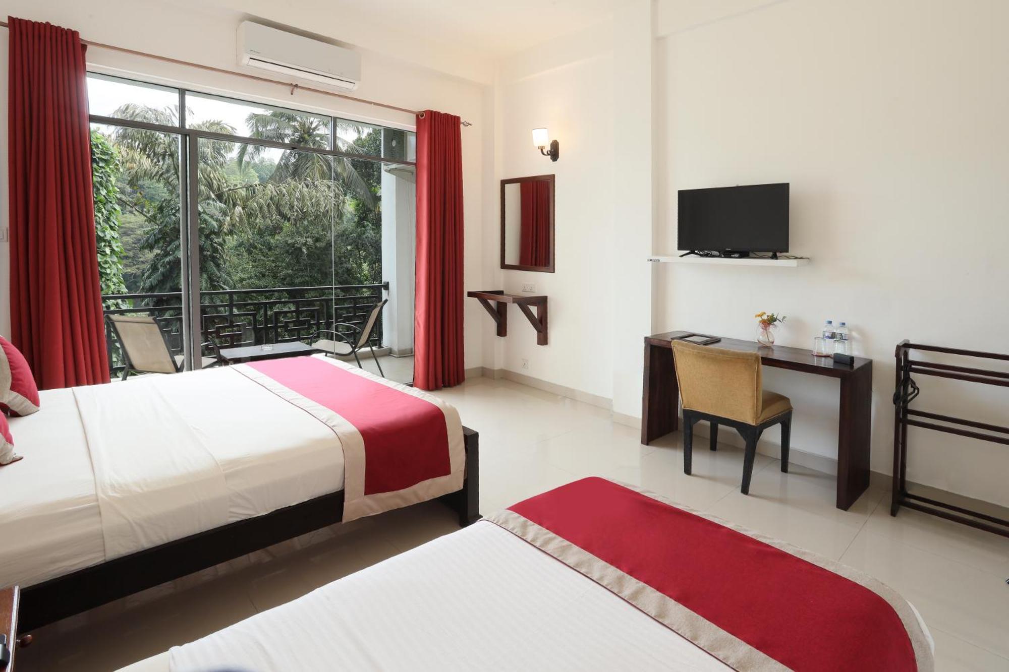 Kandy Rivers Edge Nature Resort Esterno foto